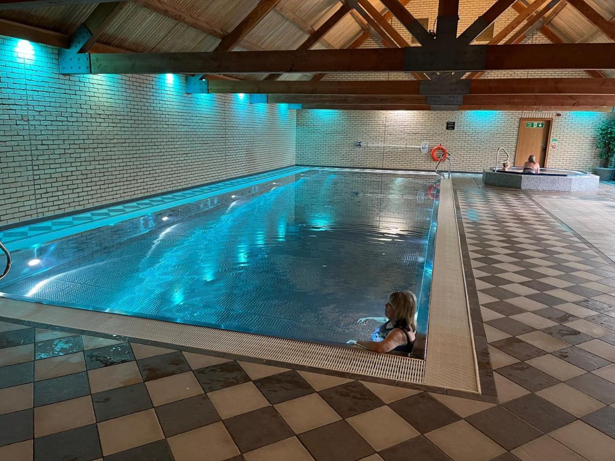 Oak Boutique Lodge Includes Hot Tub Air Con & Dog Йорк Екстер'єр фото