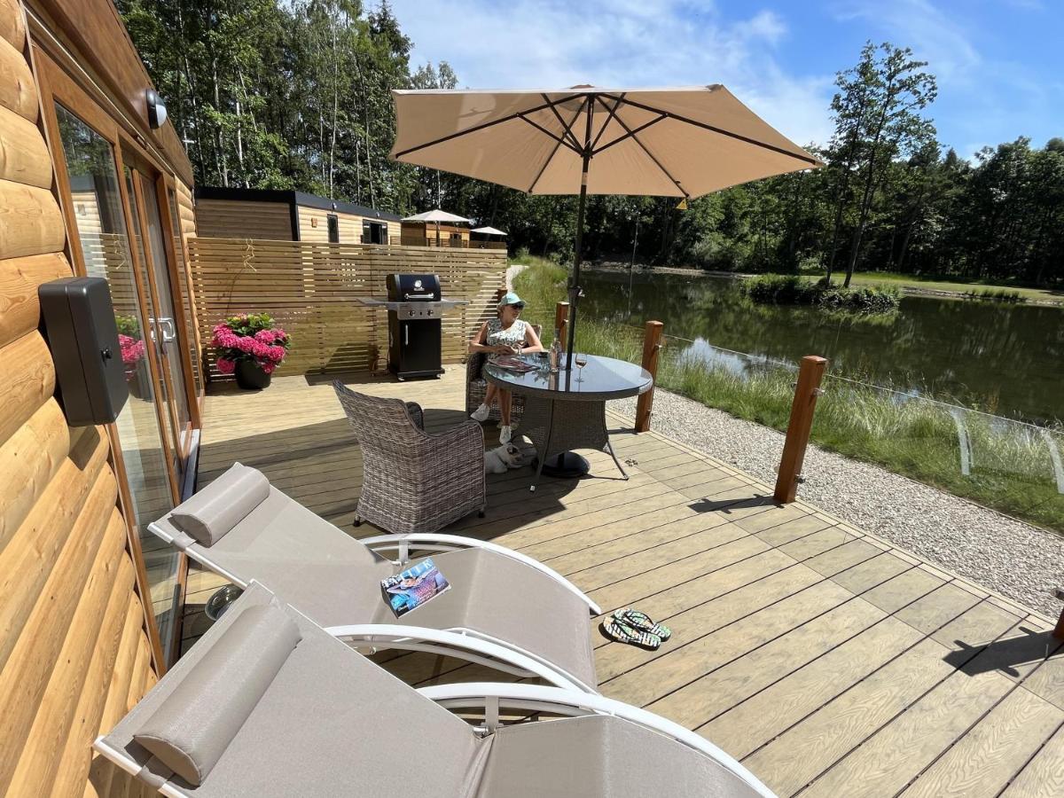 Oak Boutique Lodge Includes Hot Tub Air Con & Dog Йорк Екстер'єр фото