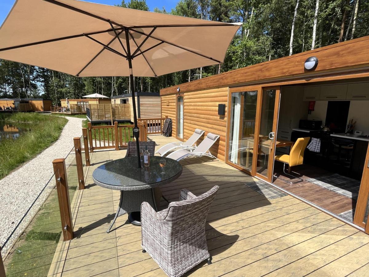 Oak Boutique Lodge Includes Hot Tub Air Con & Dog Йорк Екстер'єр фото